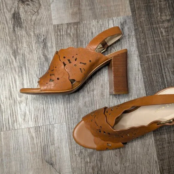 Chic Cole Haan Brown Leather Heels – Size 7B - Picture 5 of 5